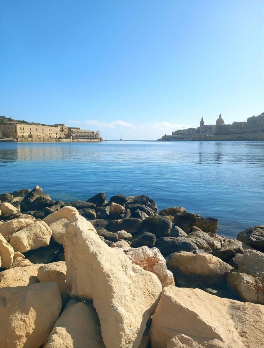 Limestone Sun Suites Sliema Exterior photo