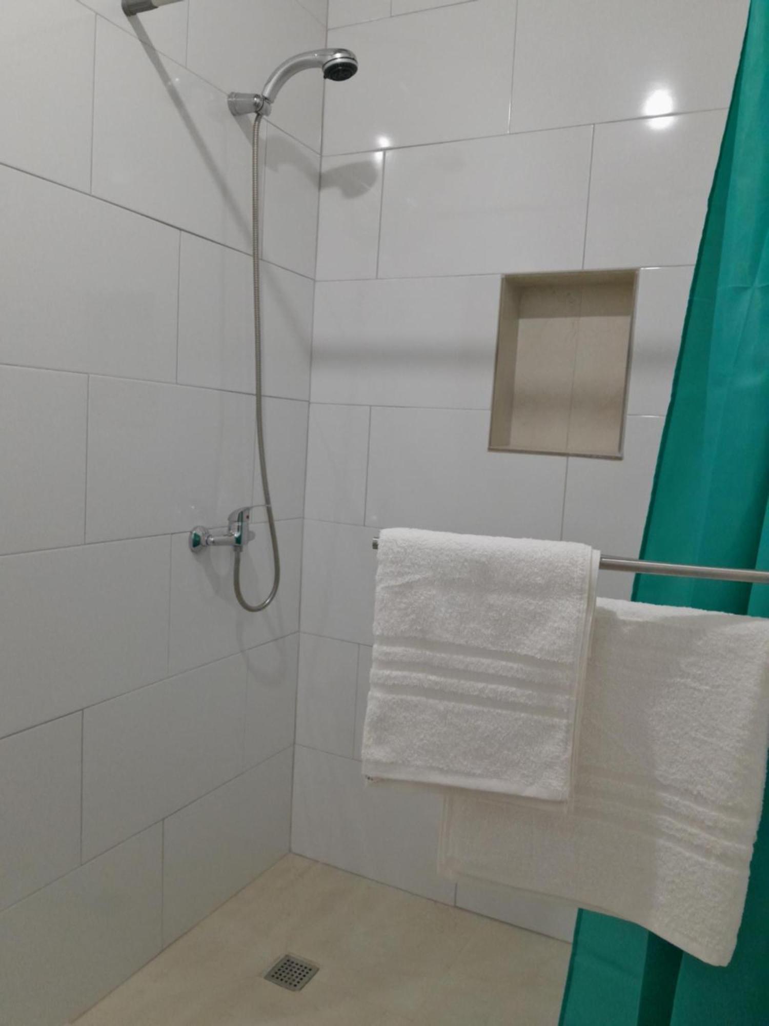 Limestone Sun Suites Sliema Room photo